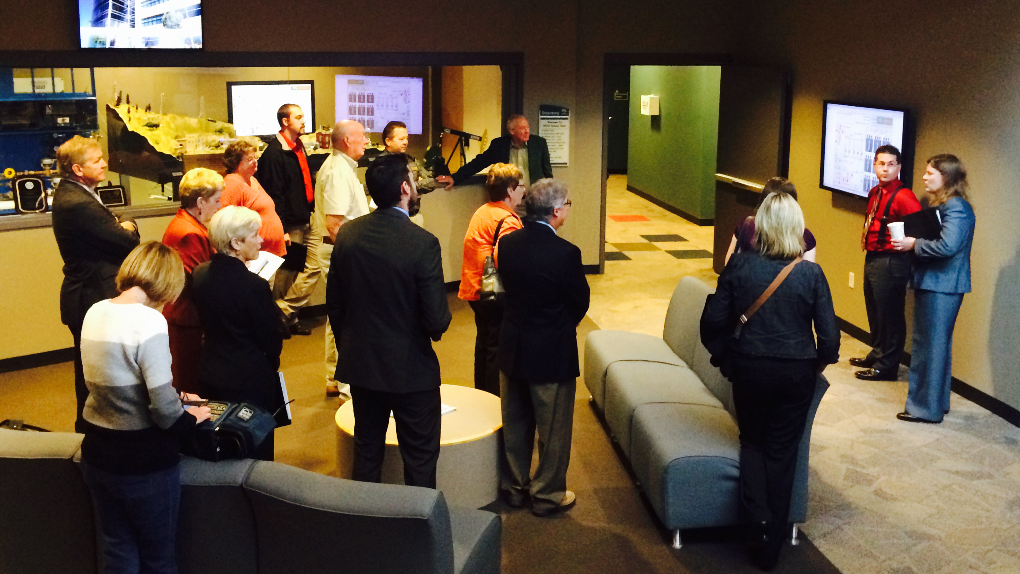 CEBN members and guests tour Bismarck State College’s renewable energy training labs.