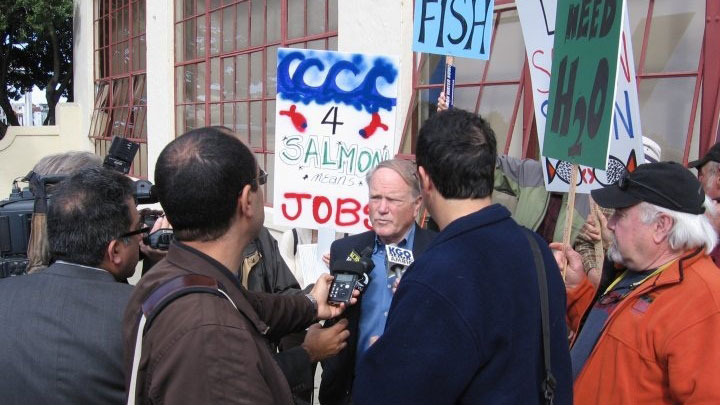 Zeke Grader fields questions from reporters at the San Francisco Presidio national park in 2009.