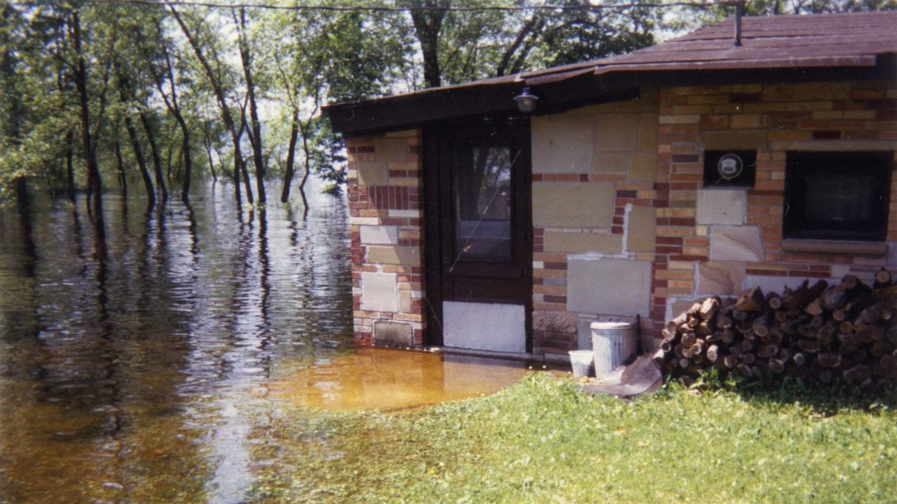 Wisconsin Grant Program Helps People Relocate From Flood