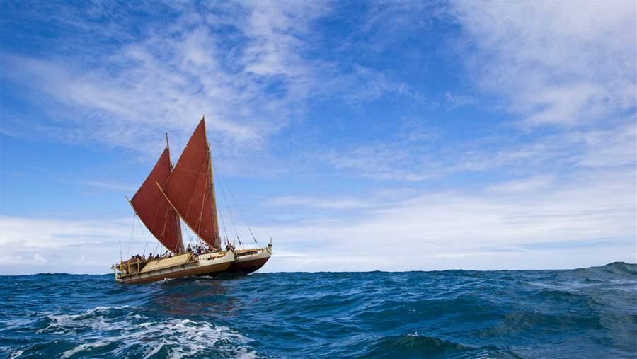 Hokulea Waves