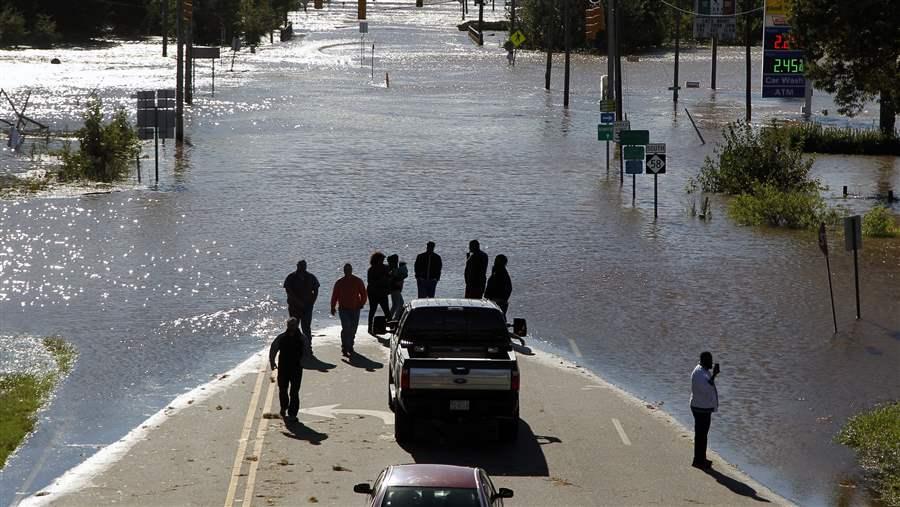 Flooding Disasters Cost Billions in 2016 The Pew Charitable Trusts