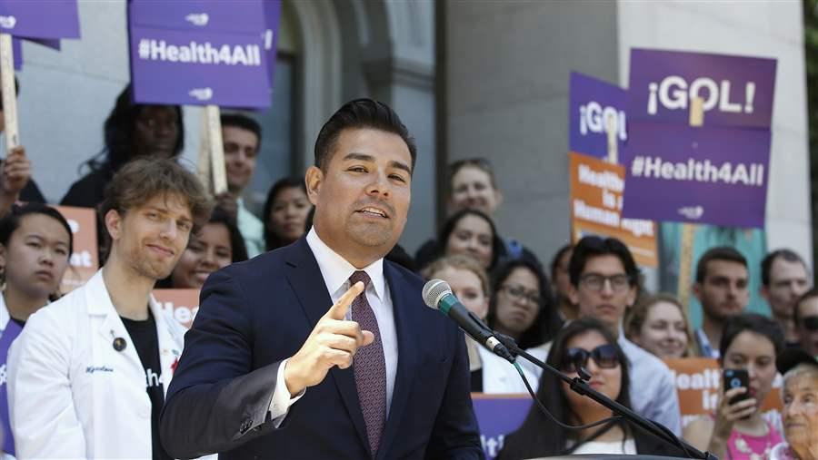 More Immigrant Children in U.S. Illegally to Receive Health Care  The
