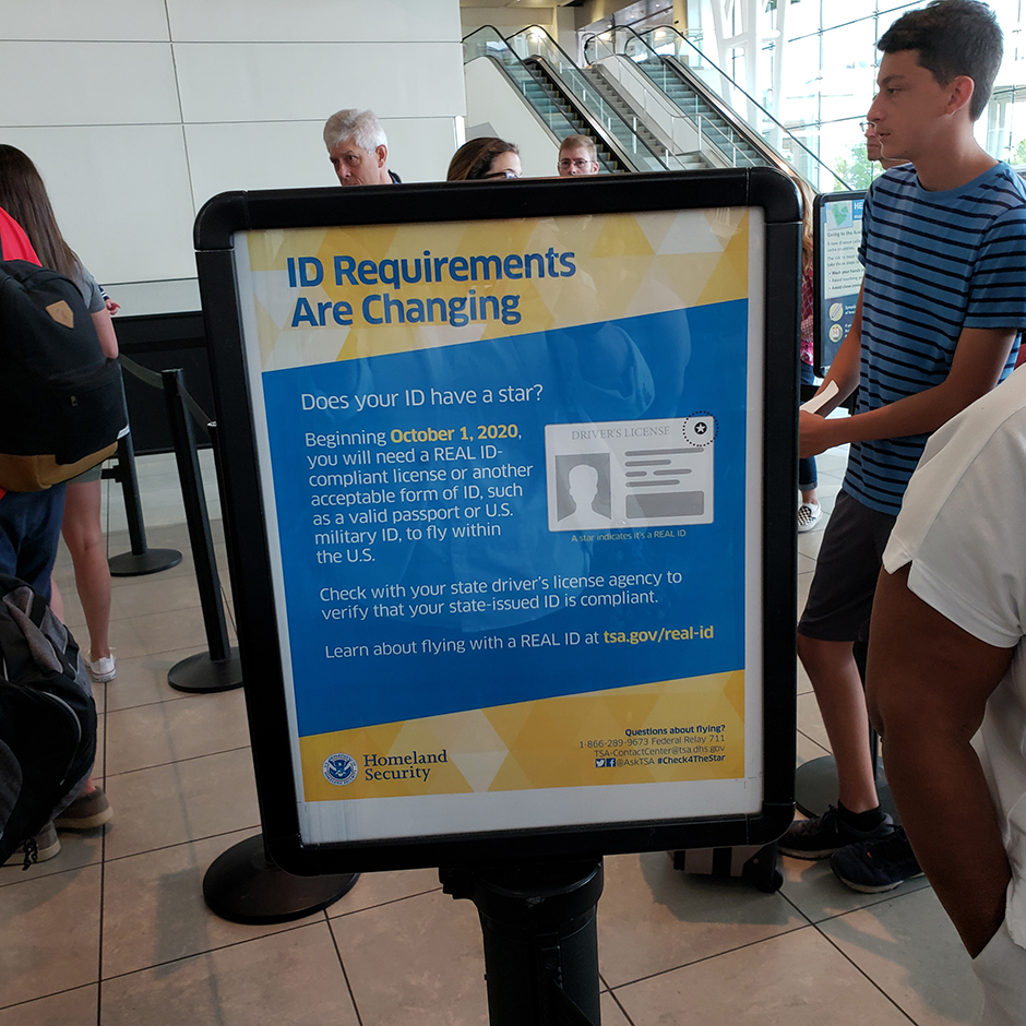 TSA Agents to Warn Travelers On Real ID Deadline | The Pew Charitable Trusts