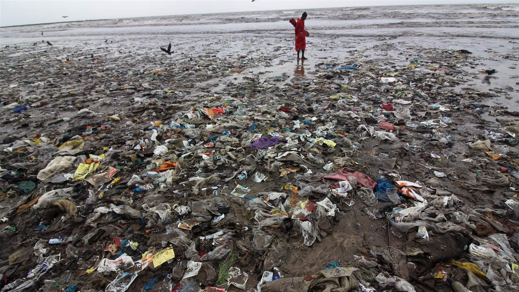 THE OCEAN PLASTICS PROBLEM | Thongchai Thailand