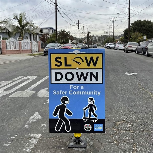 Slow driving sign