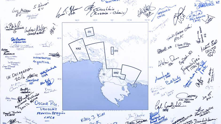 A map of the Ross Sea region MPA was signed by CCAMLR delegates after the successful designation in October 2016.