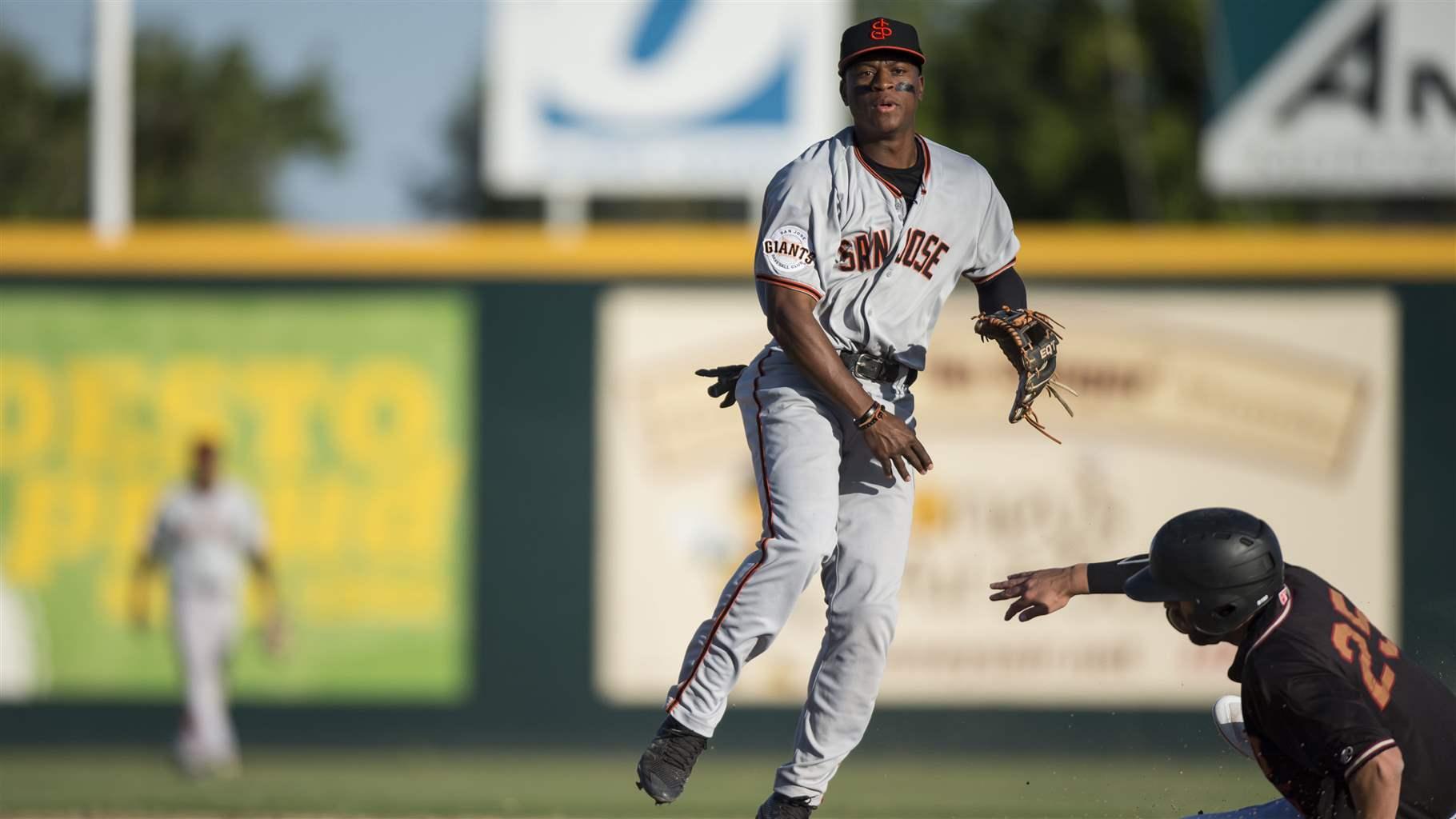 Baseball Players Press Lawmakers for Labor | The Pew Charitable Trusts