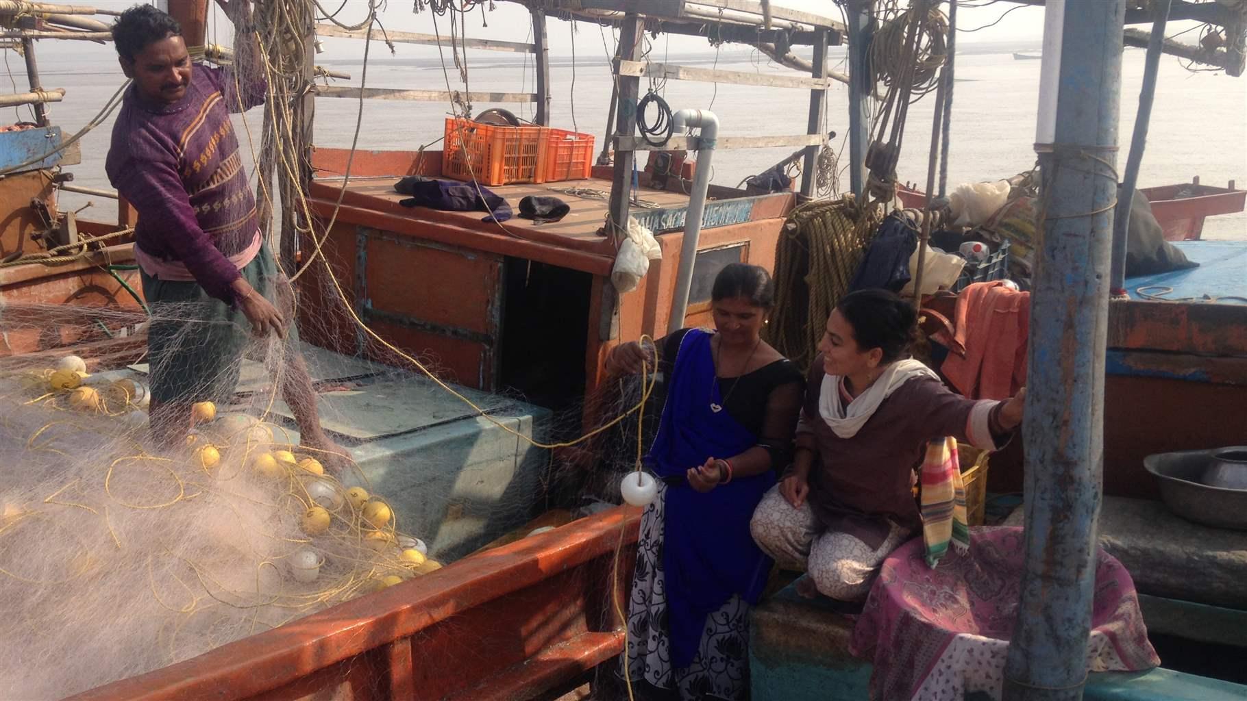 Dipani Sutaria with fishers in Gujarat, India