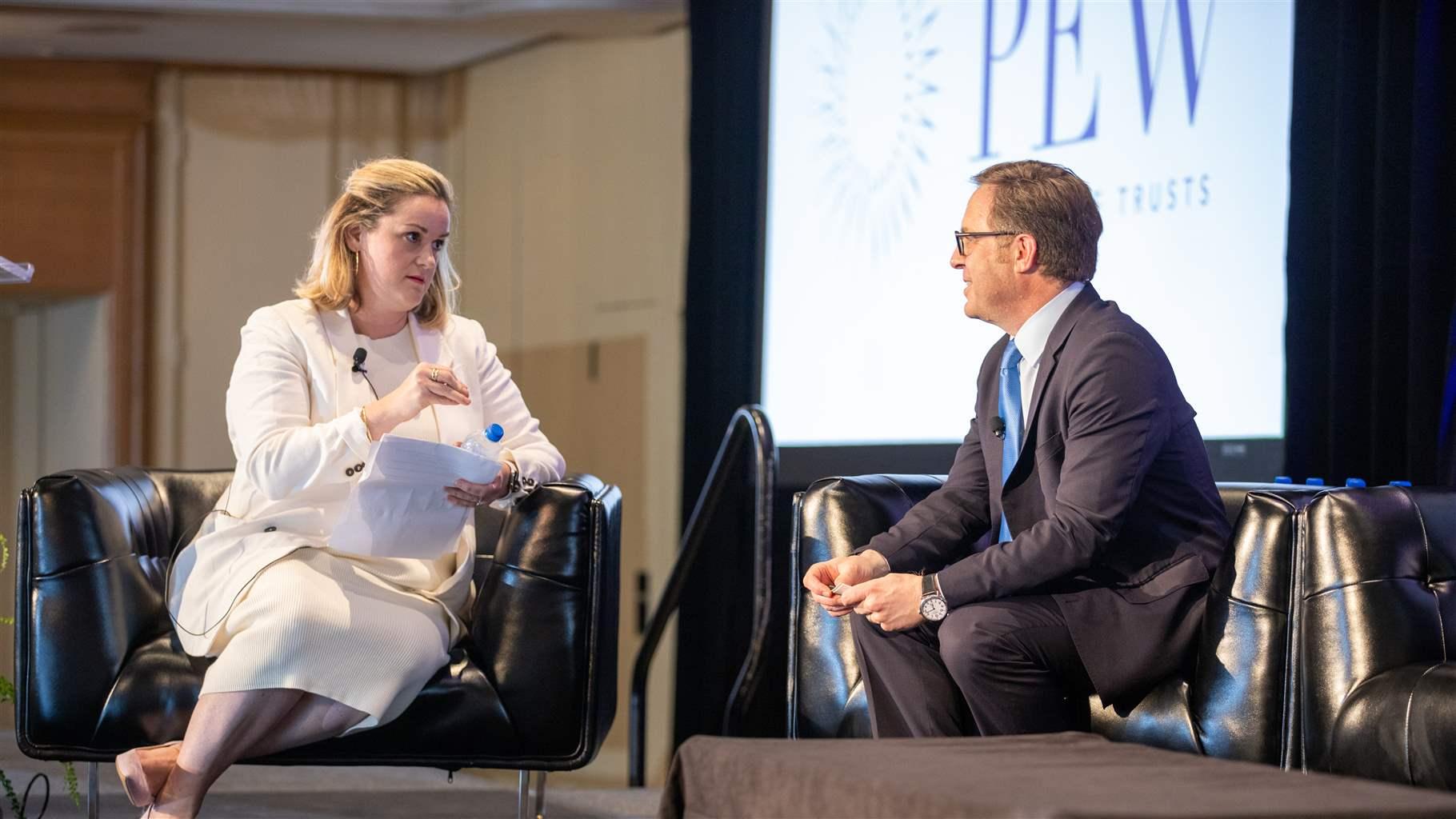 Pew’s Kathryn de Wit and Alan Davidson, assistant secretary for the National Telecommunications and Information Administration (NTIA), discuss how state and federal leaders and the communities they serve can come together to achieve universal access to broadband. 