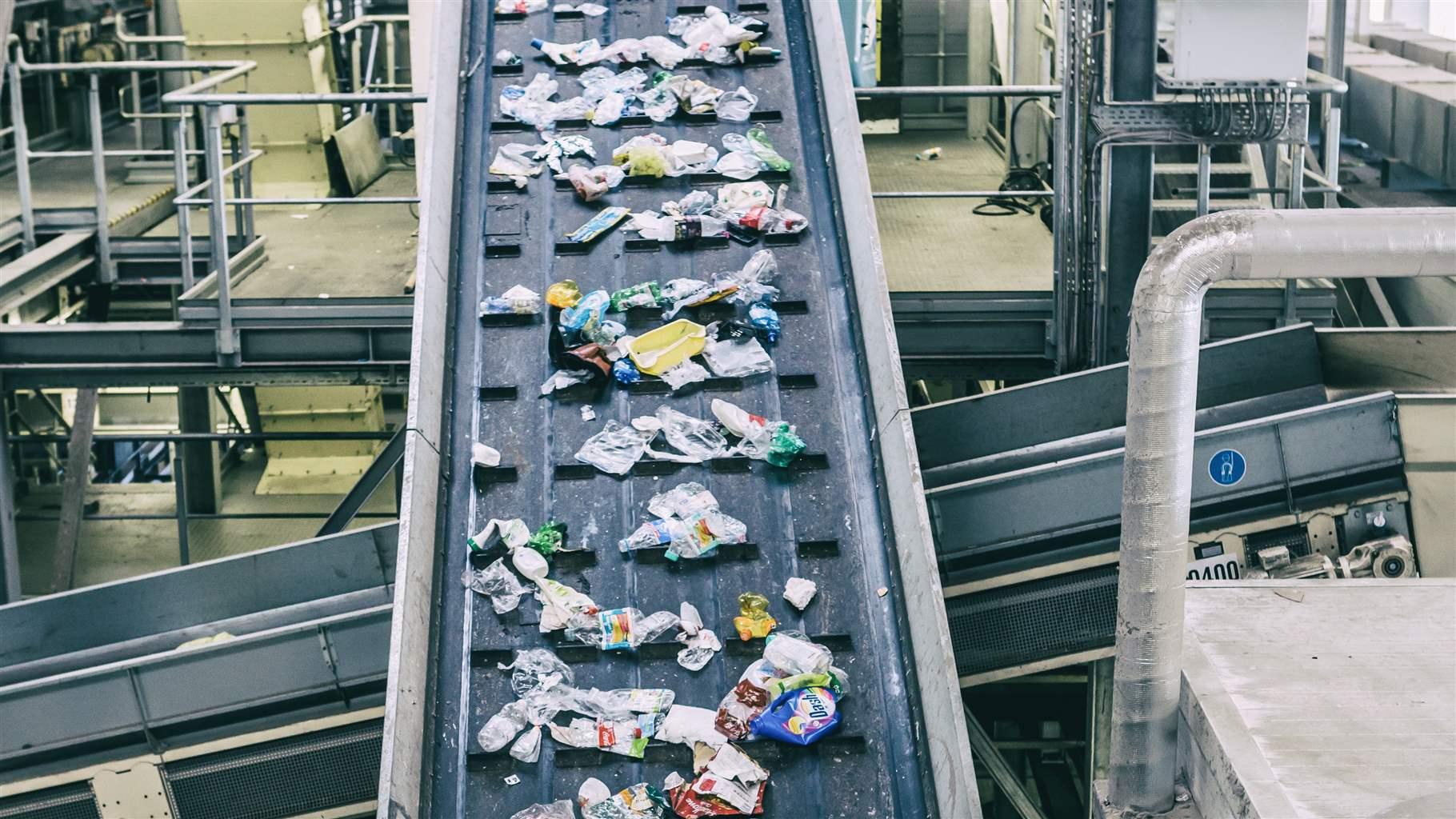 Recycle items on conveyor