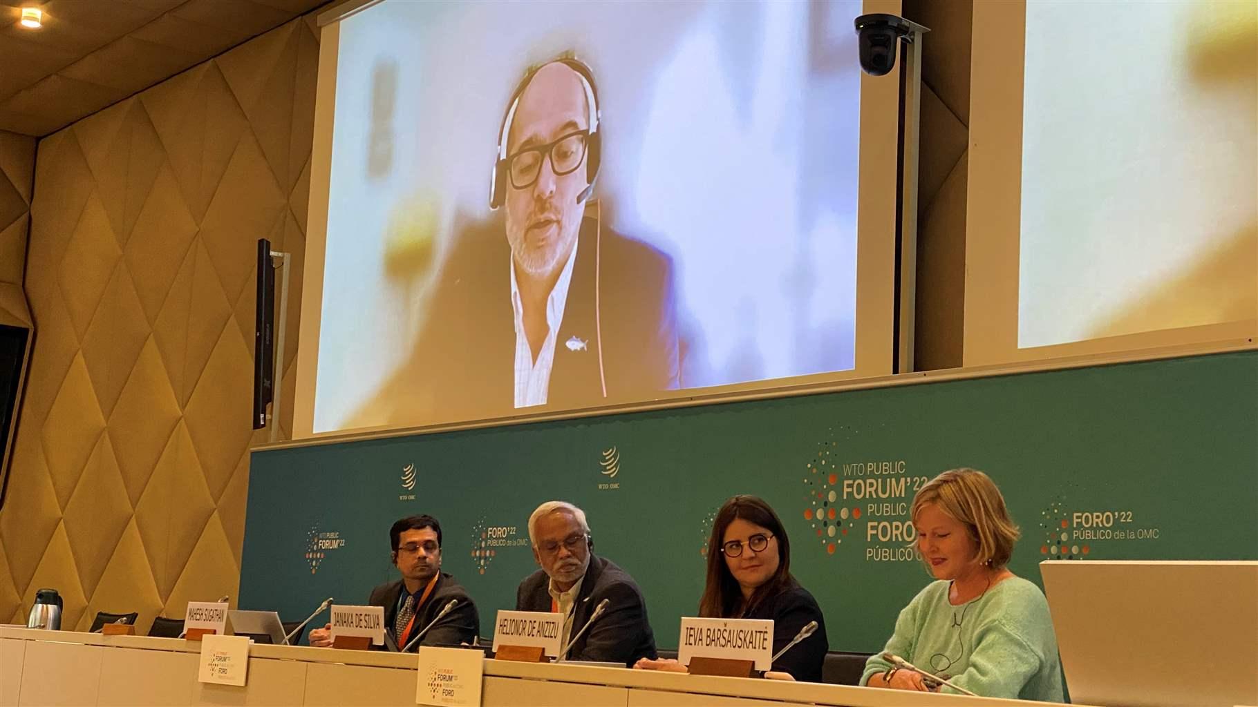 Pew senior officer Ernesto Fernandez Monge presenting at the plastics and trade panel discussion at the WTO Public Forum in Geneva, Switzerland in September 2022.