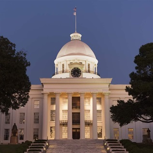 Alabama State Capitol at dusk