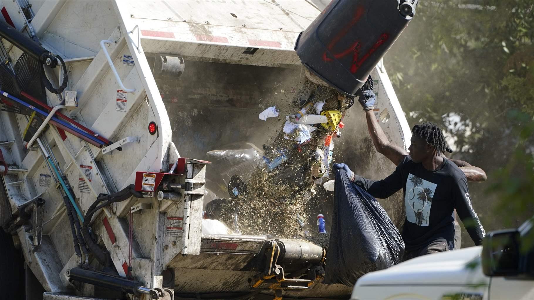 Trash pickup resumed in Jackson, Miss., in October after a company went without pay for six months in a contract dispute. Municipalities around the nation have been plagued by inflation, hiring difficulties and trash loads that are rising in part because of the lingering work-at-home trend. Trash pickup resumed in Jackson, Miss., in October after a company went without pay for six months in a contract dispute. Municipalities around the nation have been plagued by inflation, hiring difficulties and trash loads that are rising in part because of the lingering work-at-home trend.