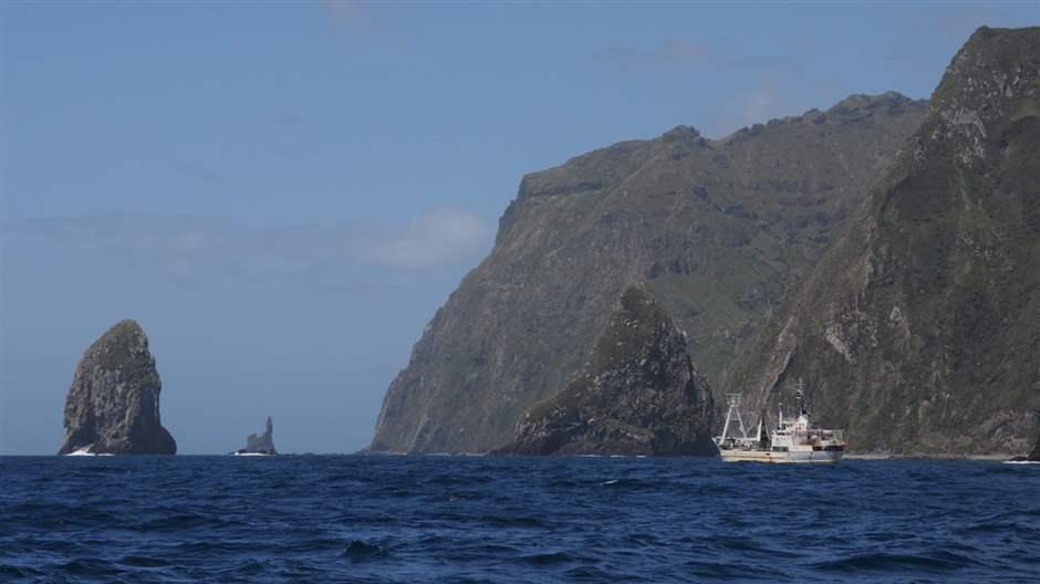 The fishing ship M.V. Edinburgh