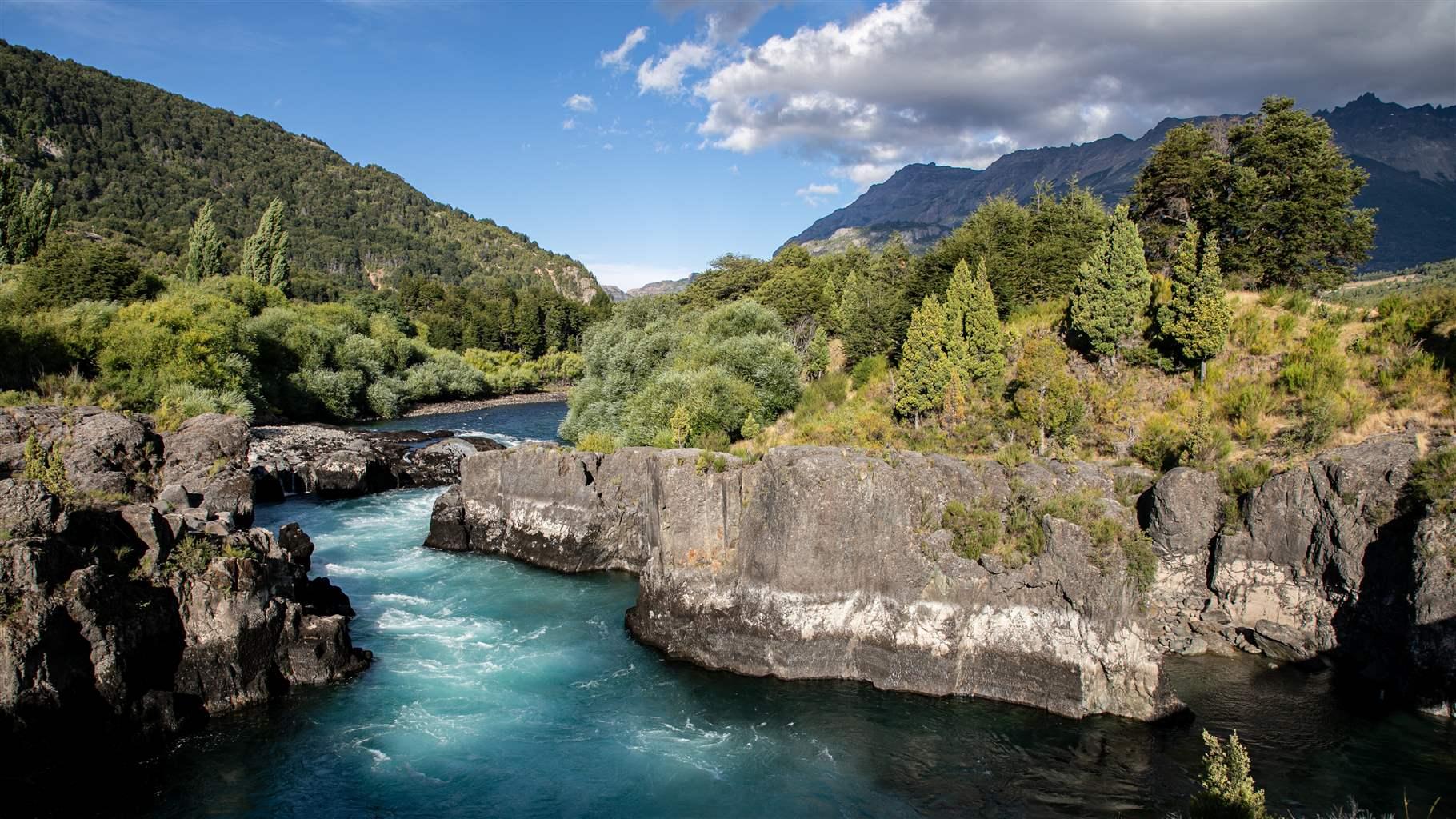 Scenic view of Futaleufú River flowing from the Argentine side of the Andes to Yelcho Lake and the Pacific Ocean