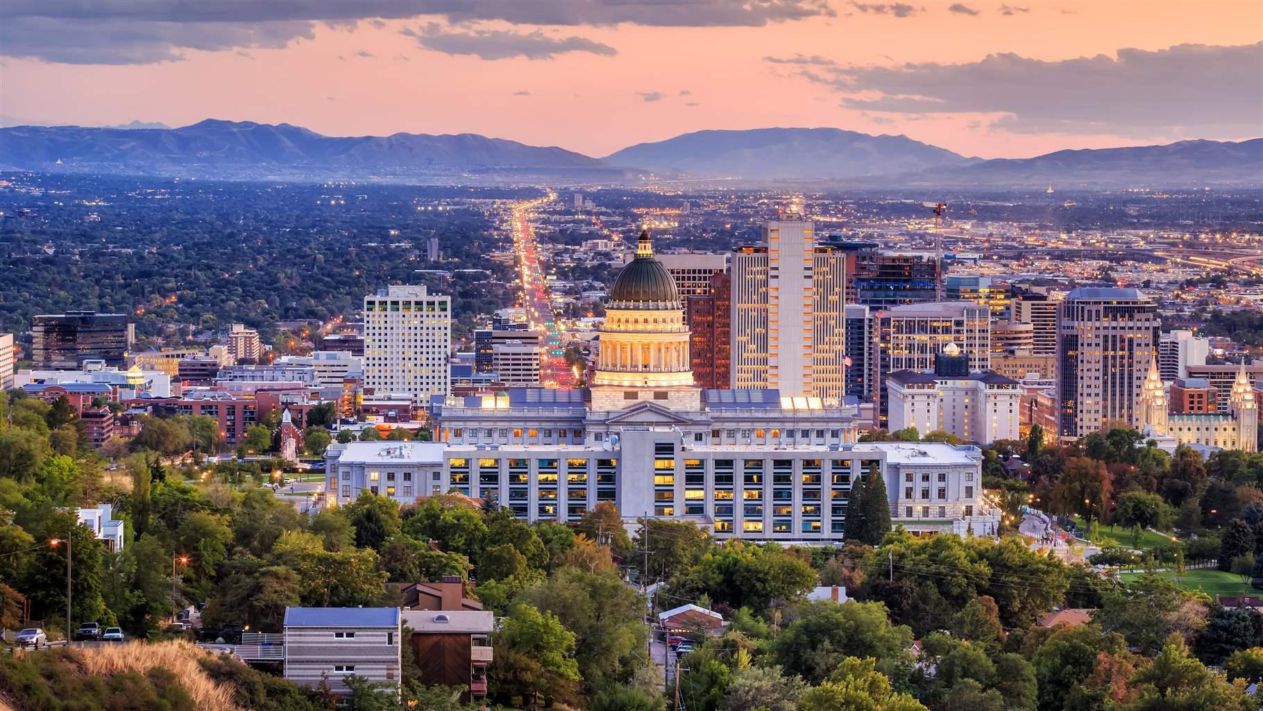 Salt Lake City, Utah skyline at night